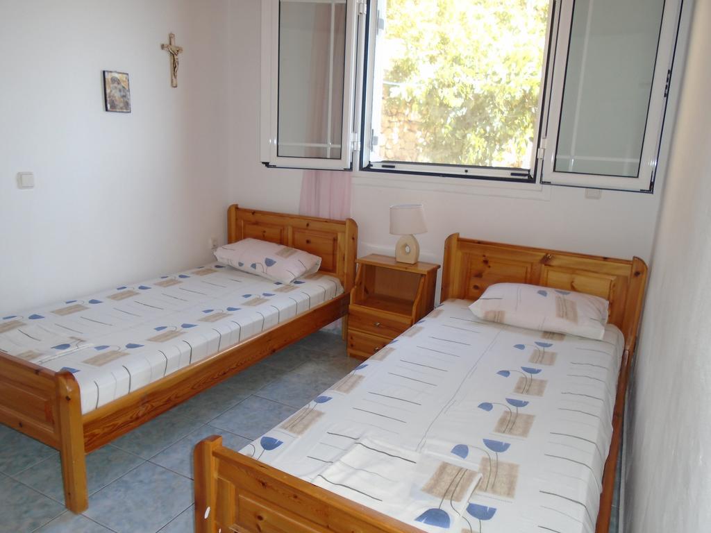 Giota & Antonia Apartments Корони Номер фото